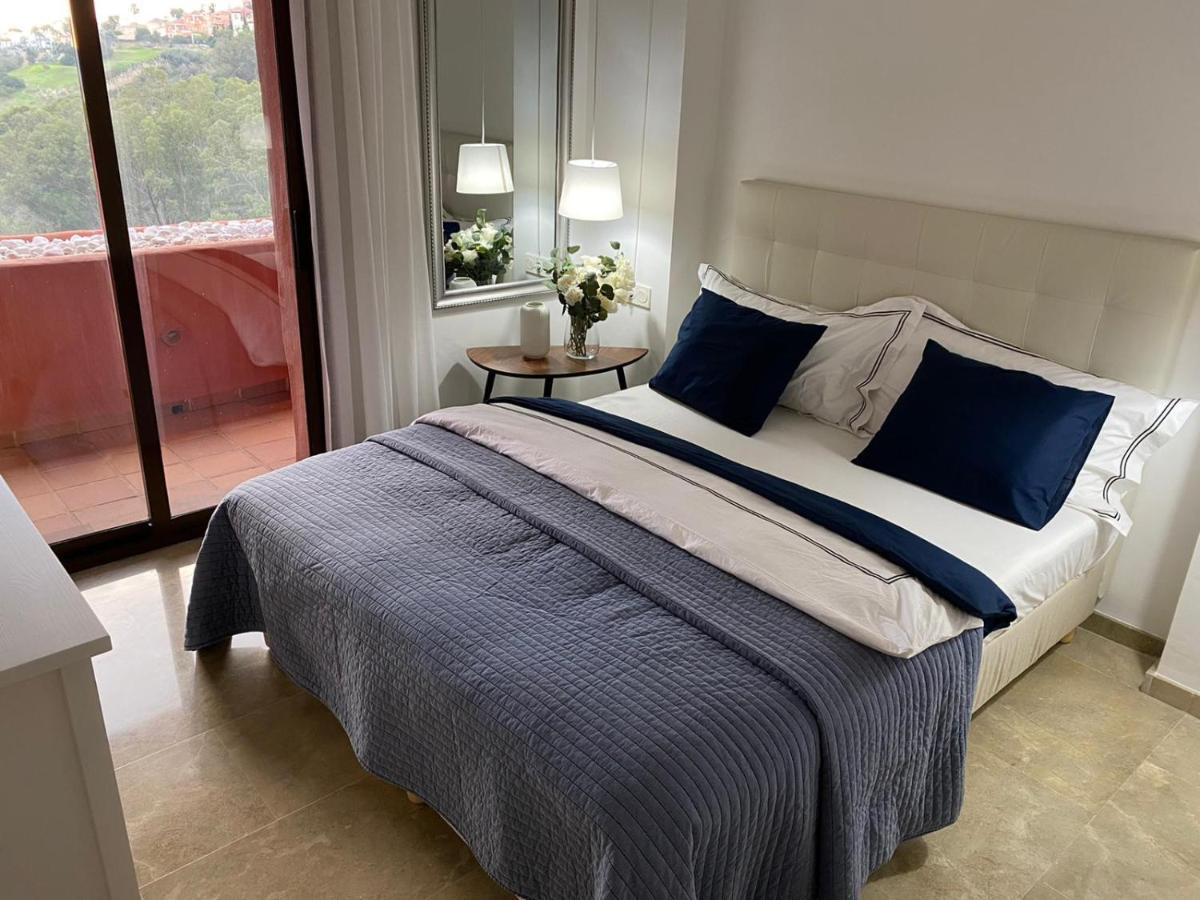 15 First Line Penthouse With Wonderful Seaview Near Duquesa Golf Manilva Andalucia Διαμέρισμα Εξωτερικό φωτογραφία